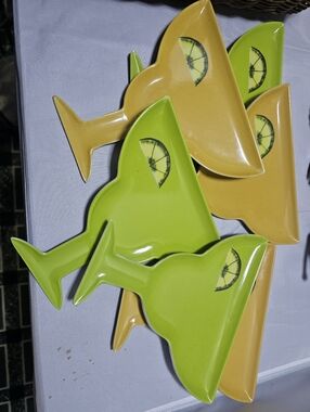 Set of Colorful Martini-Appetizer Plates with Lime Motif